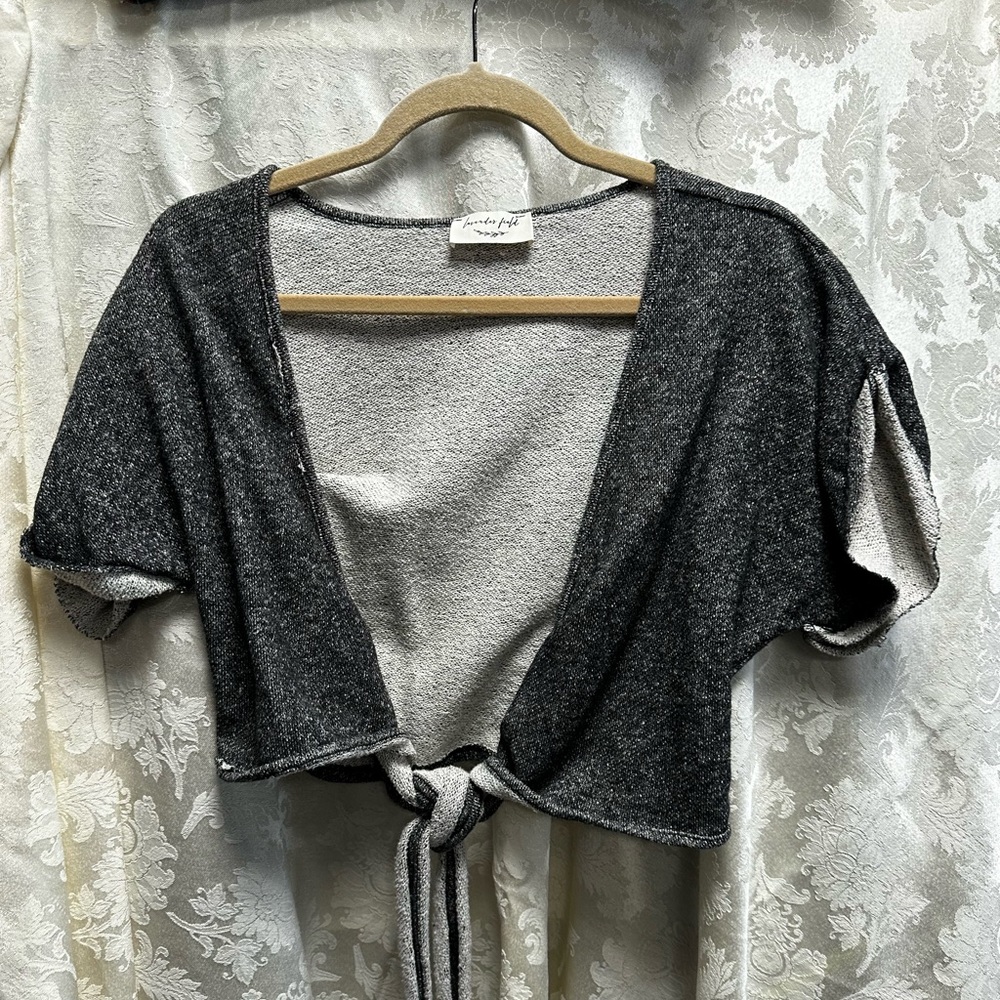 Lavender field short-sleeve cover up in grey